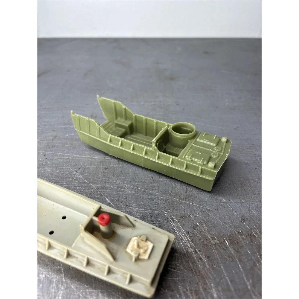 Lot Of 2 Vintage‎ Plastic WWII Style Landing Craft LCVP Boats Marx Timmee